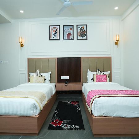Anaya Retreat Hotel Varanasi Luaran gambar