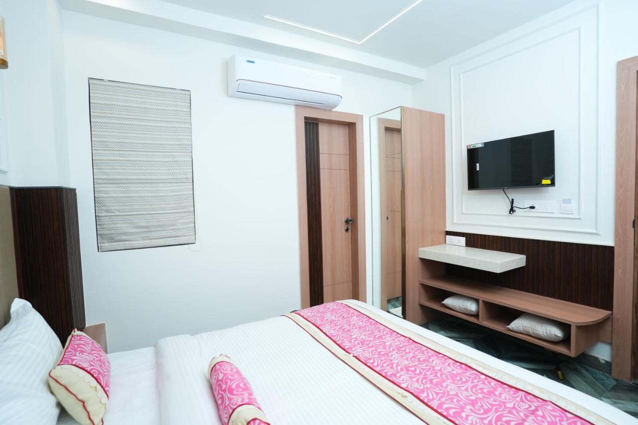 Anaya Retreat Hotel Varanasi Luaran gambar