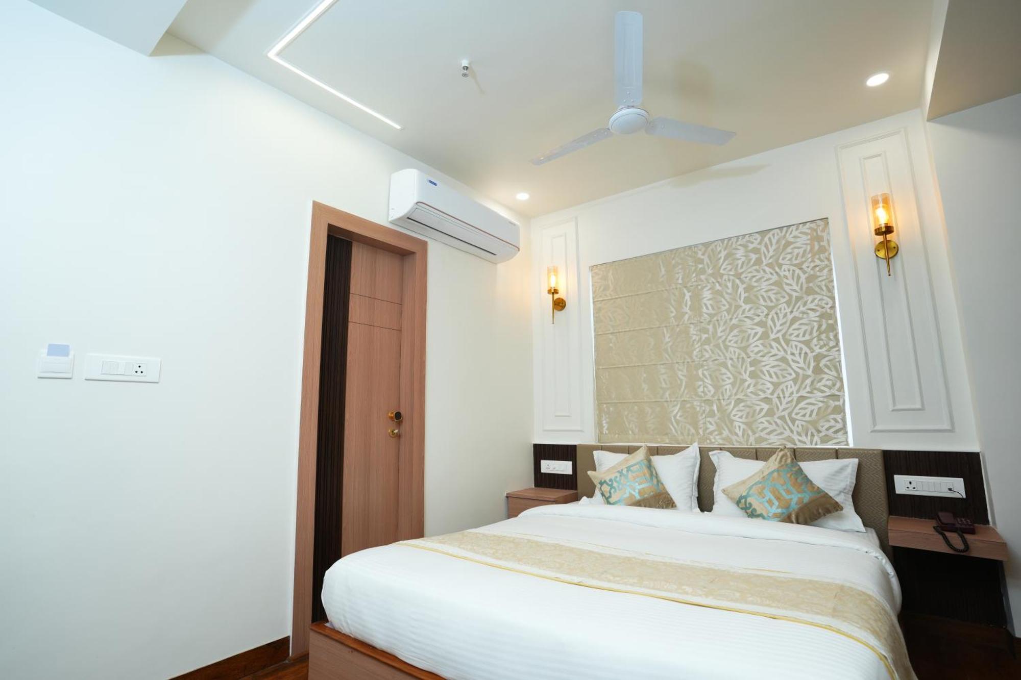 Anaya Retreat Hotel Varanasi Luaran gambar
